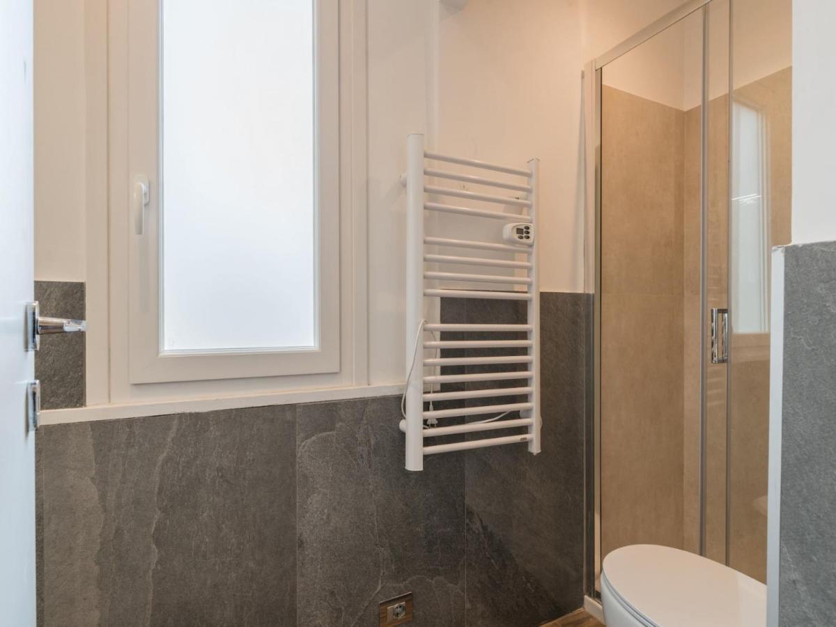 The Best Rent - Elegant Three-Bedroom Apartment A Few Steps From Fontana Di Trevi Екстериор снимка