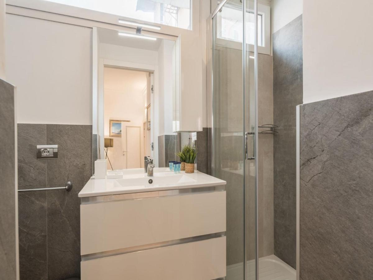 The Best Rent - Elegant Three-Bedroom Apartment A Few Steps From Fontana Di Trevi Екстериор снимка