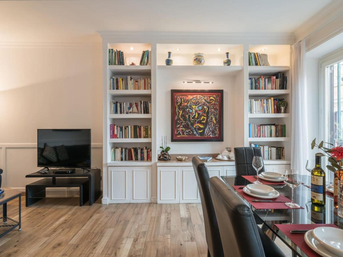 The Best Rent - Elegant Three-Bedroom Apartment A Few Steps From Fontana Di Trevi Екстериор снимка